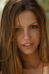 Metart model Eufrat