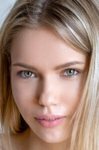 Metart model Samara